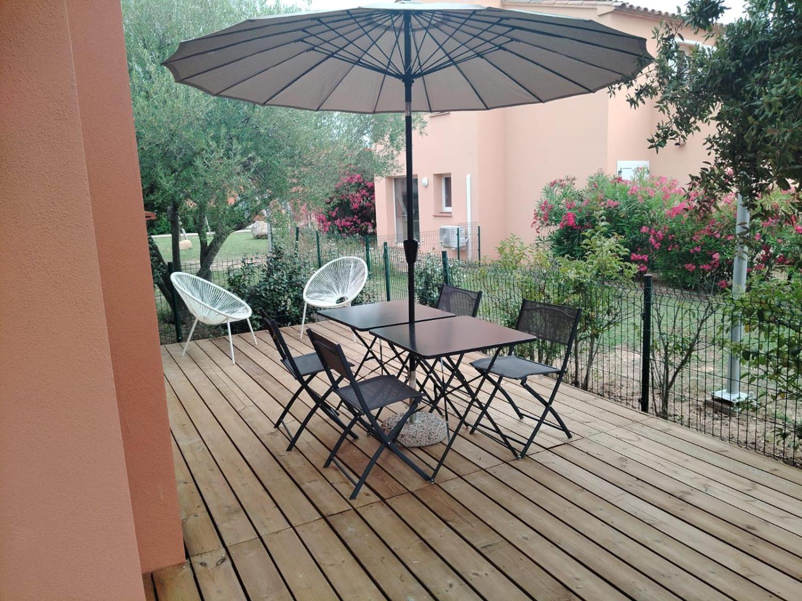 Residence Hoteliere Les Hameaux De Saint Cyprien Appartement 2 Chambres Lecci Exterior foto