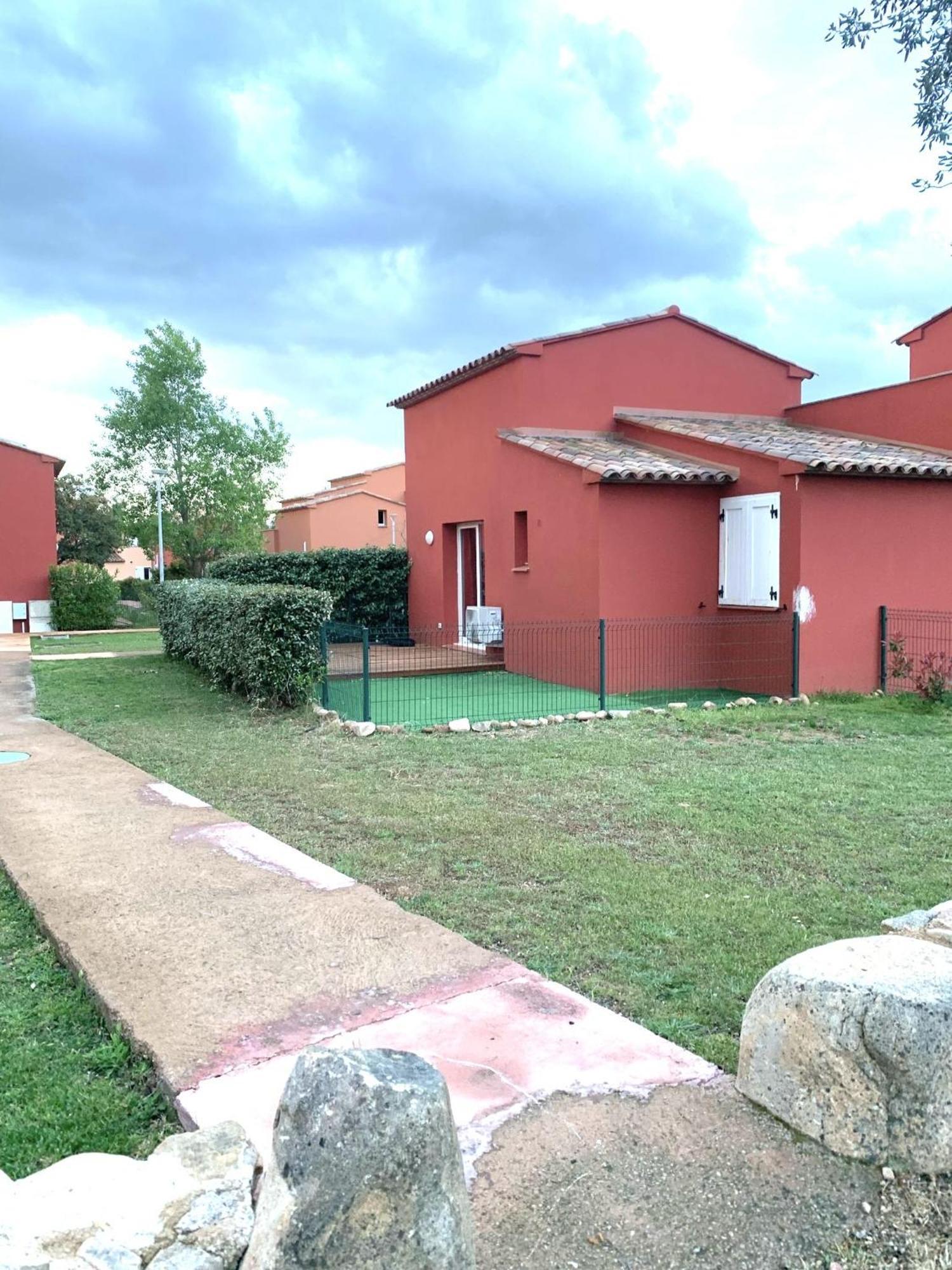 Residence Hoteliere Les Hameaux De Saint Cyprien Appartement 2 Chambres Lecci Exterior foto