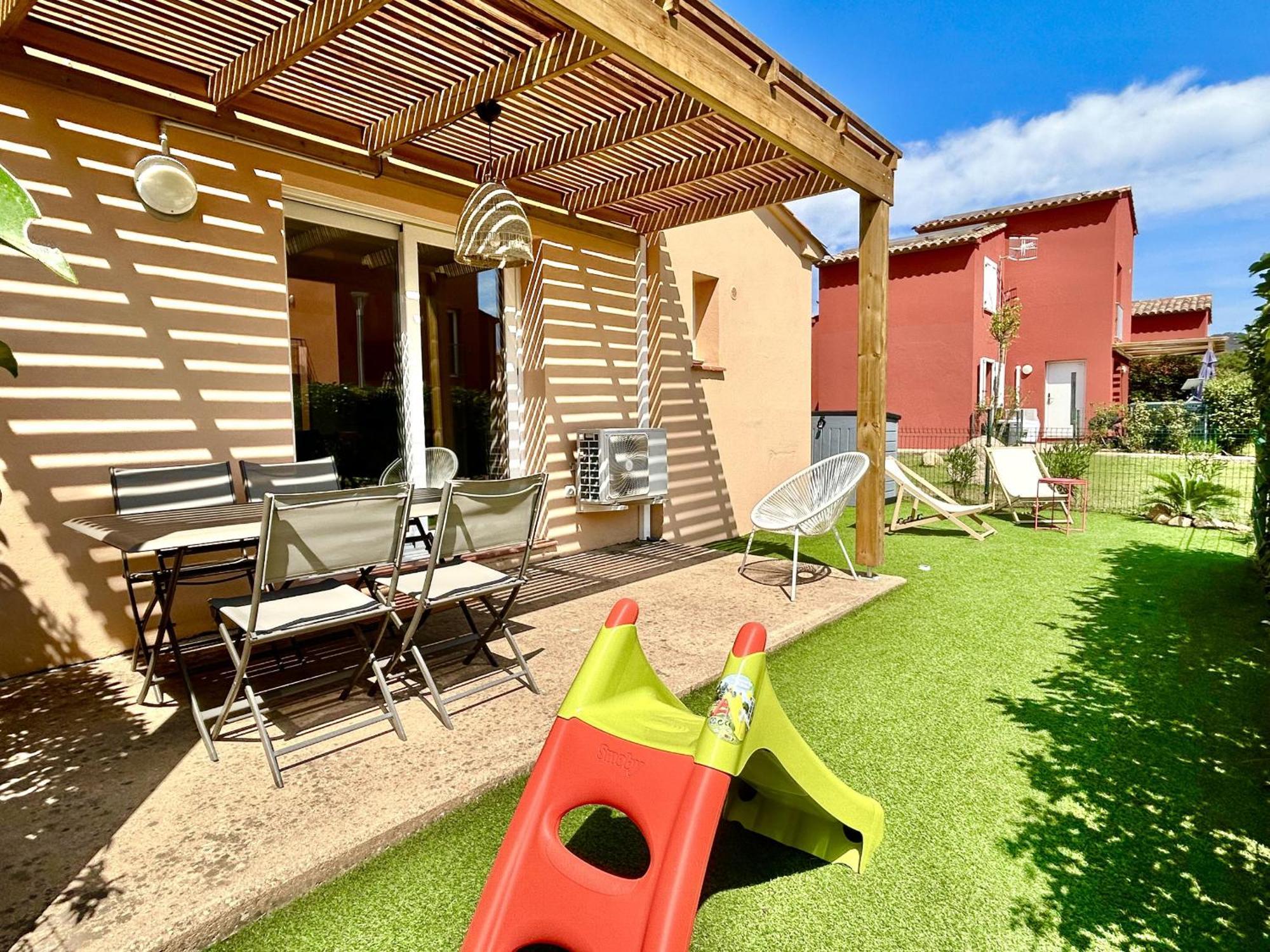 Residence Hoteliere Les Hameaux De Saint Cyprien Appartement 2 Chambres Lecci Exterior foto